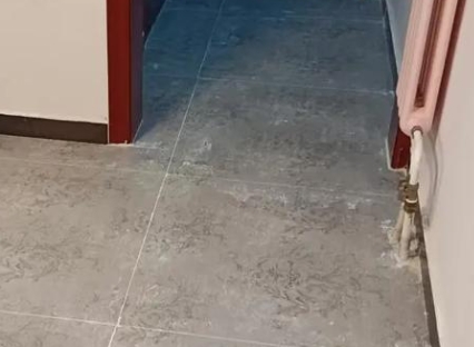 马龙瓷砖空鼓维修公司分享下马龙地砖空鼓了怎么办